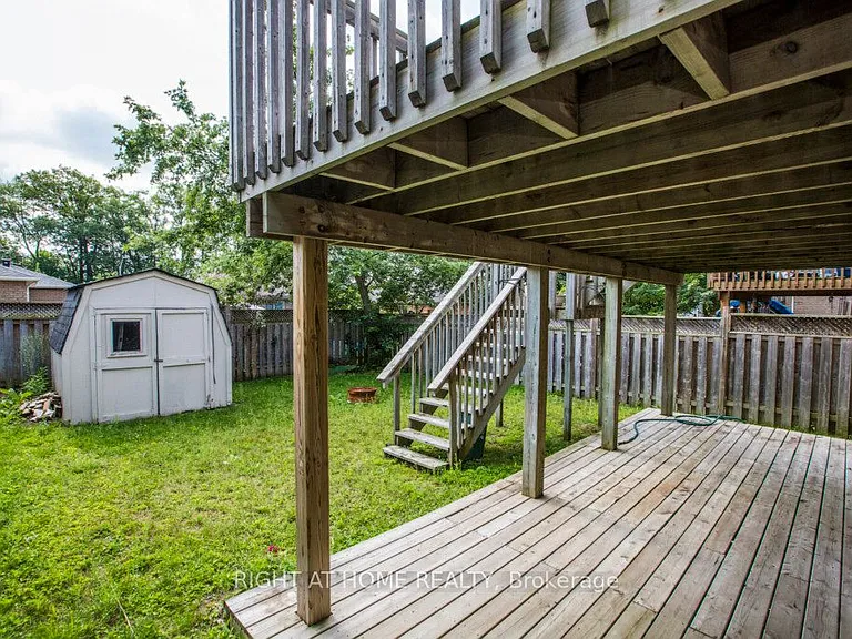 11 Butternut Dr — Photo 2