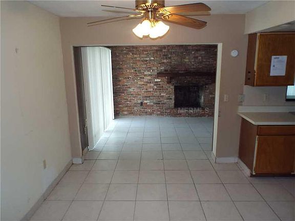 4th image of 6706 Voltaire Dr