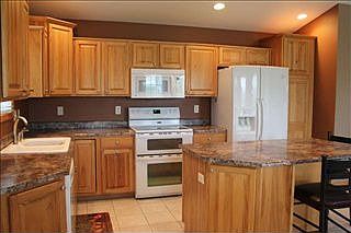 2nd image of 1311 Windsor Dr
