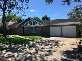 120 White Cedar St, Houston, TX 77015