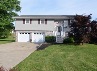 1221 Kelly Dr, Elizabethtown, KY 42701