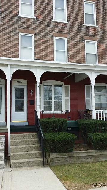 2nd image of 1516 1/2 W Gordon St