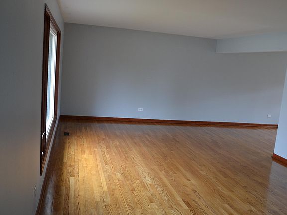 5th image of 1222 Bay Ct
