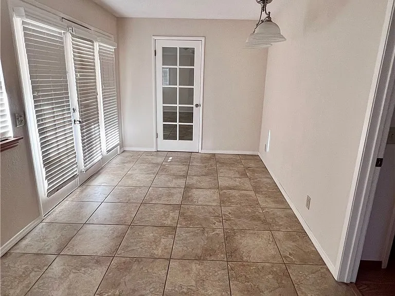 44519 Foxton Ave — Photo 13