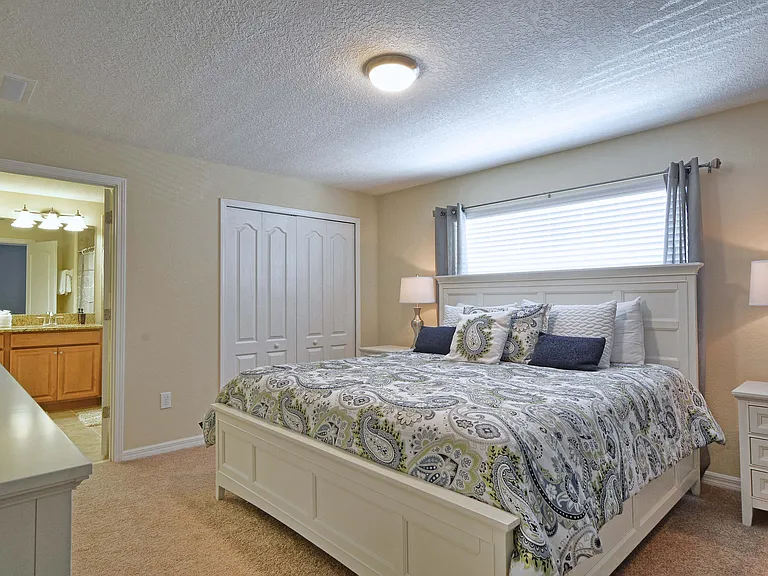 2929 Banana Palm Dr — Photo 8