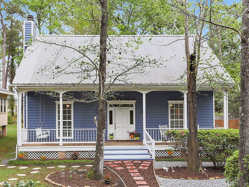 Cozy Louisiana cottage