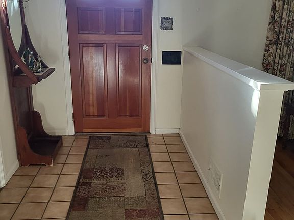 2nd image of 543 Melody Dr