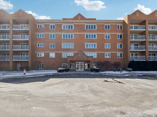 7450 N Waukegan Rd APT 505, Niles, IL 60714