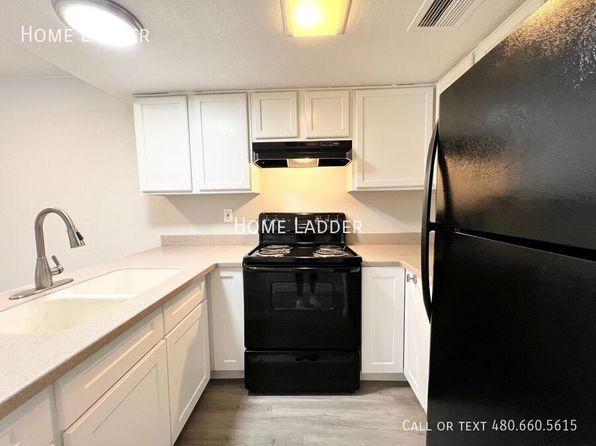 4959 S Park Ave APT 104