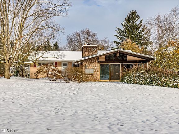 3rd image of 3260 Aldon Ln