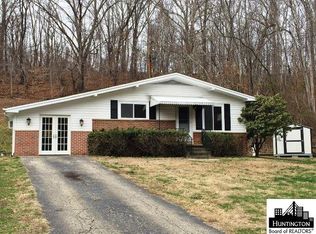 820 Roby Rd, Huntington, WV 25705