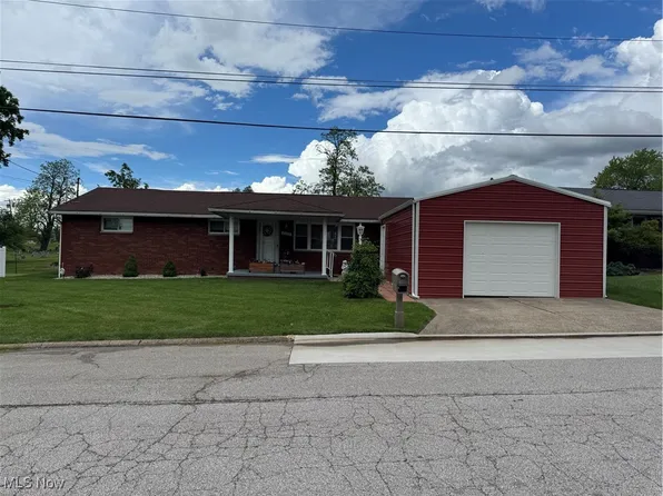 2533 15th Ave, Parkersburg, WV 26101