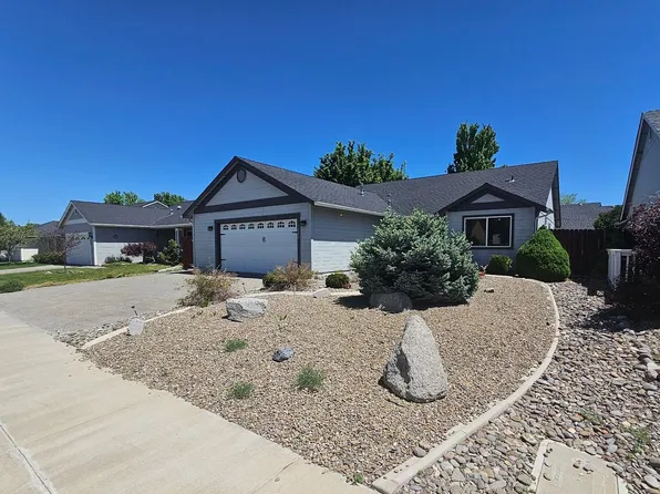 1426 Edlesborough Cir, Gardnerville, NV 89410