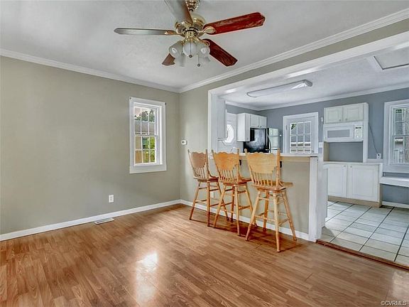 4th image of 9343 Carroll Ln