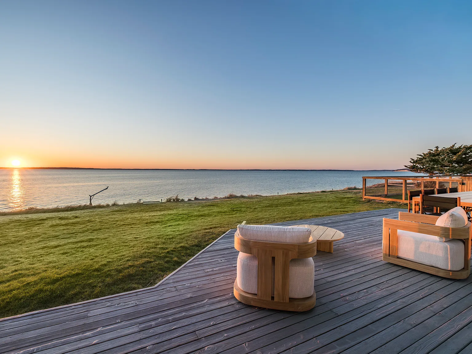 Sag Harbor Open-Bay Waterfront Luxury Rental | Heated Gunite Pool — Photo 4