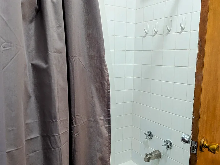 3619 N Claremont Ave #1 — Photo 12