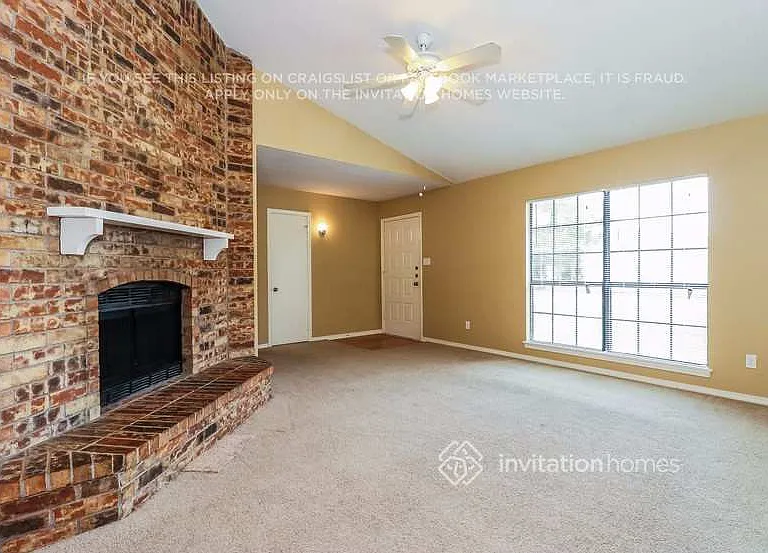 324 Matterhorn St — Photo 2