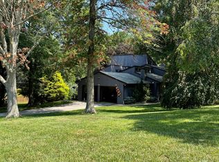 2 Folly Farms Ct, Reisterstown, MD 21136