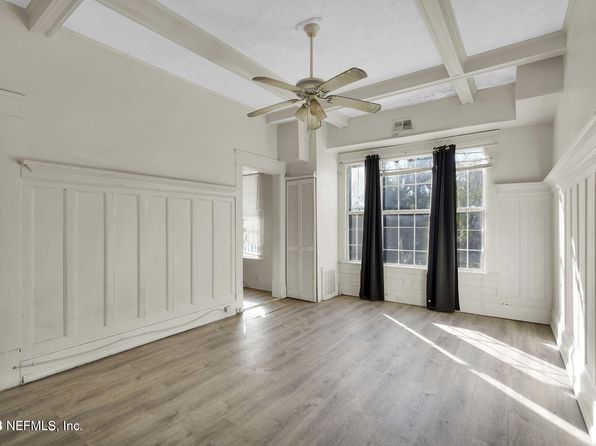 jacksonville-florida-154602078 picture