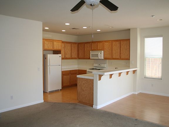 4th image of 1264 Picadilly Ln