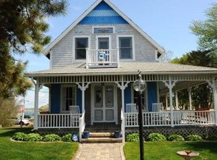 6 Bryant St, Buzzards Bay, MA 02532