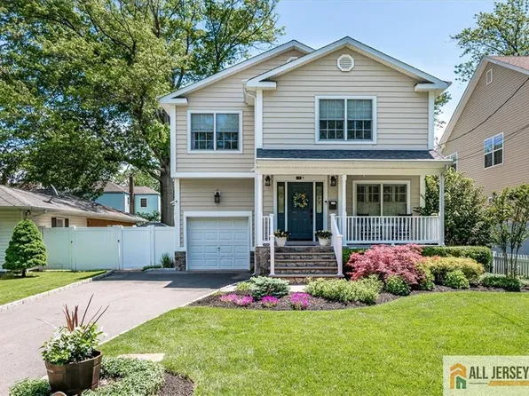 22 Kentnor St, Metuchen, NJ 08840