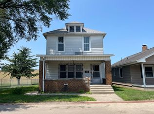 405 S 4th St, Terre Haute, IN 47807