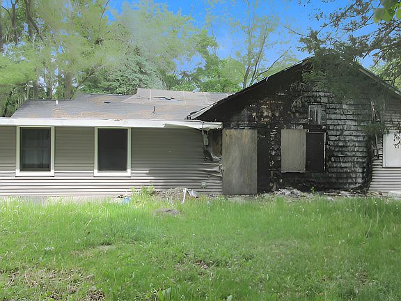 3rd image of 128 W Colfax St