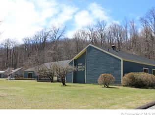 64 Maple St, Kent, CT 06757