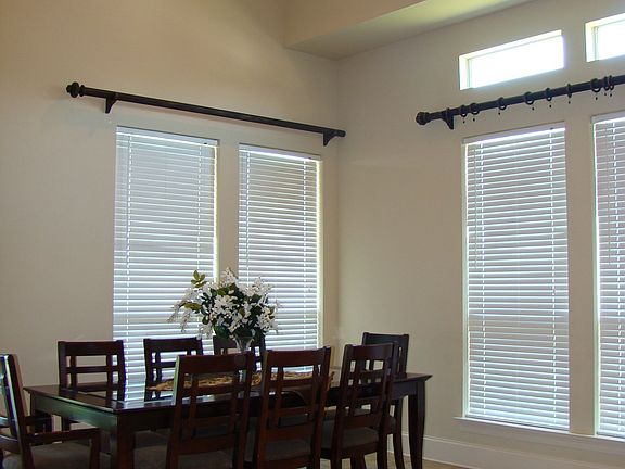 4th image of 6119 Royal Palms Dr
