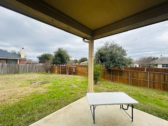 18501 Blue Pond Dr — Photo 28