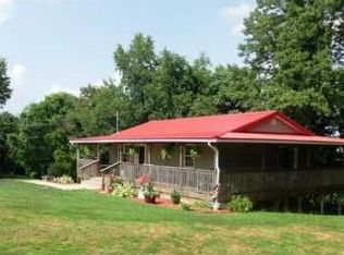137 Mercy Ln, South Charleston, WV 25309