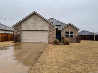 146 Meadow Dr, Beebe, AR 72012