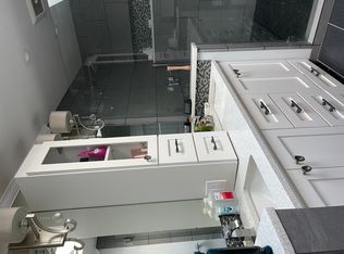 2424 74th Ave SE, Mercer Island, WA 98040