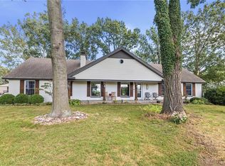 13105 S Lakeshore Dr, Olathe, KS 66061