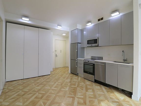 3rd image of 316 E 3rd St APT 2B