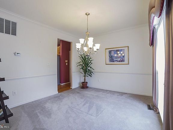3rd image of 344 S Brookside Dr