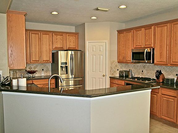 5th image of 506 Silver Leaf Ct