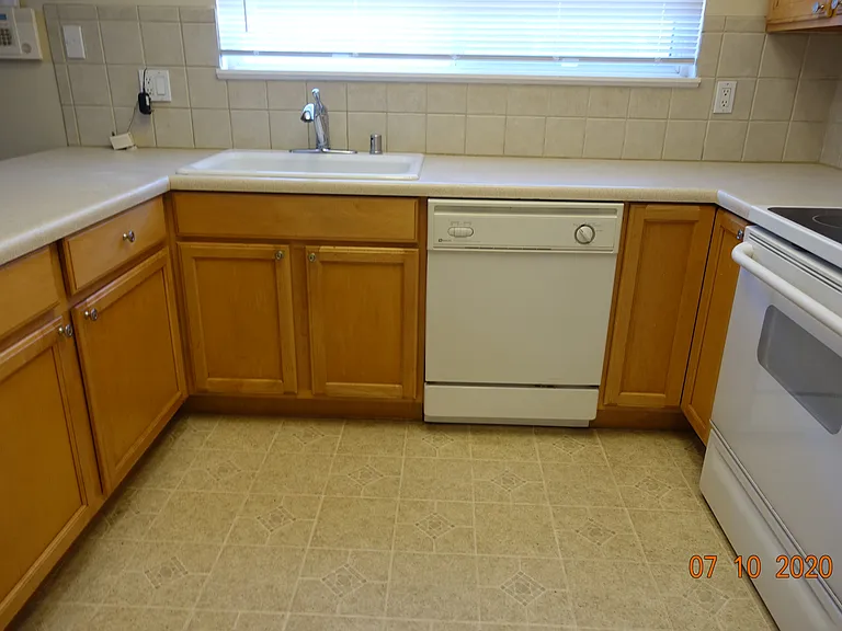1618 McKinley Ave — Photo 7