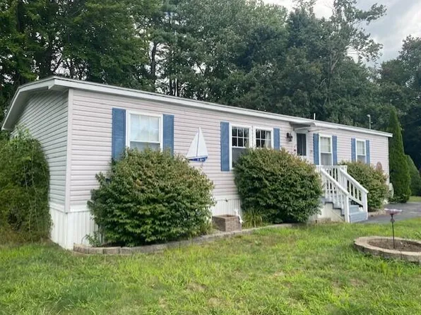 89 Skyline Circle, Wells, ME 04090