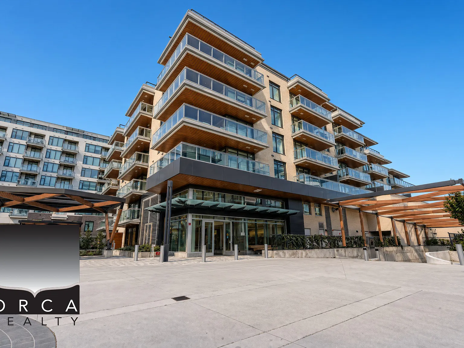 306 Harbour Way, North Vancouver — Photo 1