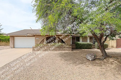 1028 E Paradise Ln Photo 1 1028 E Paradise Ln Photo 1