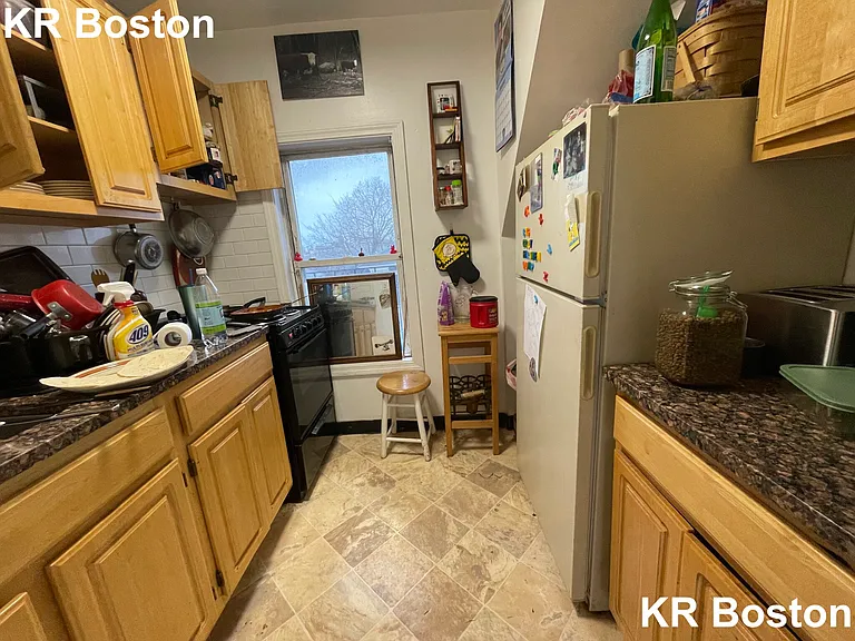 17 Higgins St #3 — Photo 4