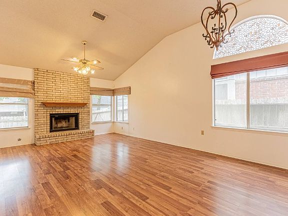 4th image of 9315 Marblehill Dr