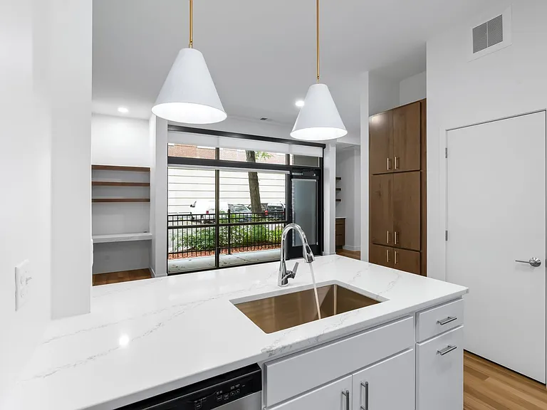 Rivergate Apartments — Photo 47
