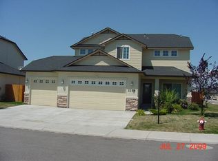 2208 W Apgar Creek Dr, Meridian, ID 83646