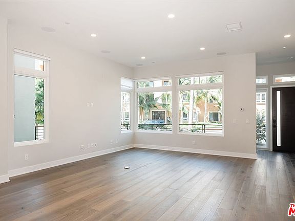 4th image of 12636 W Millennium