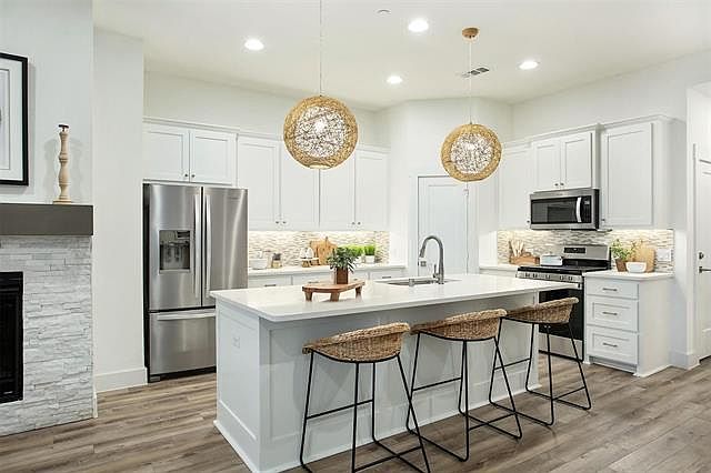 1st image of 7234 Calistoga Ln