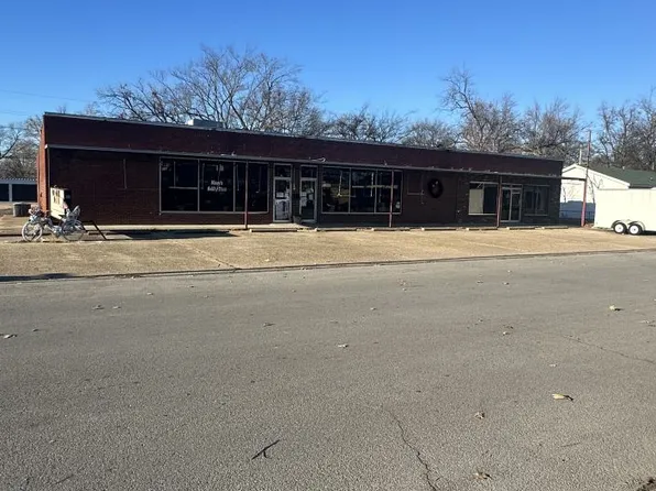 201-203 E Pine St, East Prairie, MO 63845