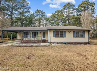 204 Fort Rd, New Bern, NC 28560